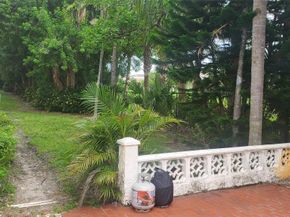3910 Crystal Lake Dr 403, Deerfield Beach FL 33064