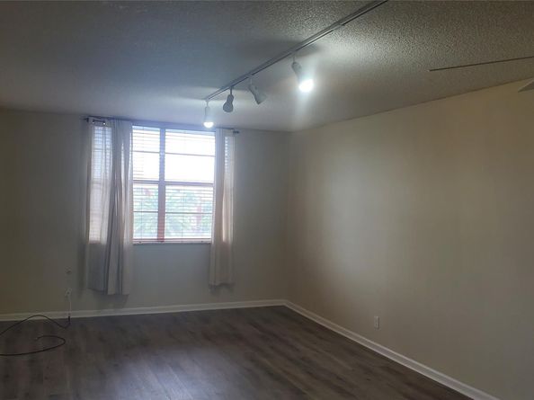 3910 Crystal Lake Dr 403, Deerfield Beach FL 33064