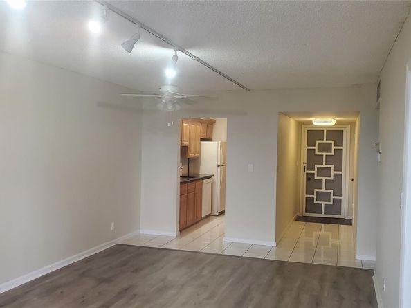 3910 Crystal Lake Dr 403, Deerfield Beach FL 33064
