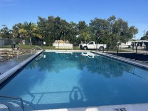 1751 SW 83rd Ter, Davie FL 33324