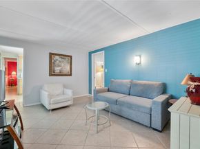 1751 SW 83rd Ter, Davie FL 33324