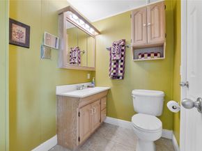 1751 SW 83rd Ter, Davie FL 33324