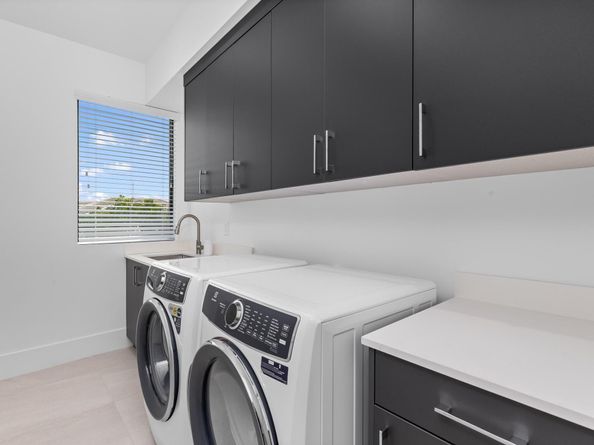 698 Jeffery Street, Boca Raton FL 33487