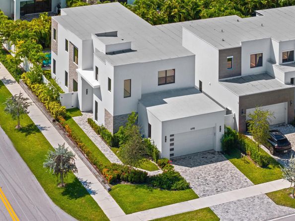 698 Jeffery Street, Boca Raton FL 33487