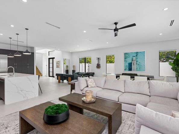698 Jeffery Street, Boca Raton FL 33487