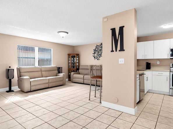 14163 SW 150th Ave, Miami FL 33196