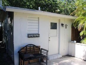 1337 NE 16th Ave, Fort Lauderdale FL 33304