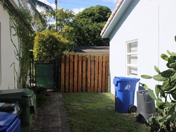 1337 NE 16th Ave, Fort Lauderdale FL 33304