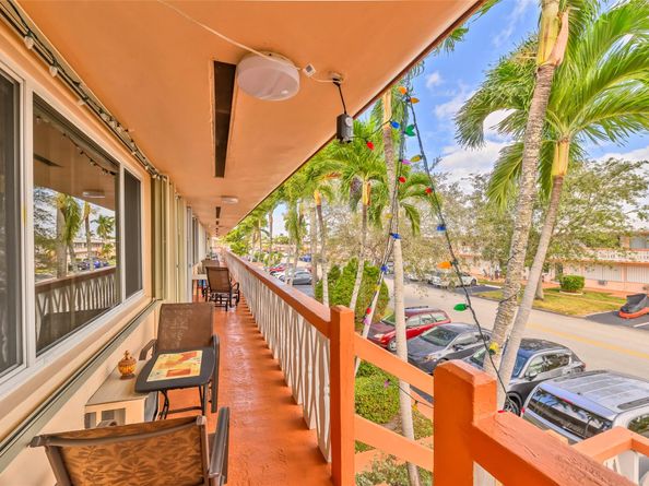 1000 SW 11th Ave 12A BLDG E, Hallandale Beach FL 33009