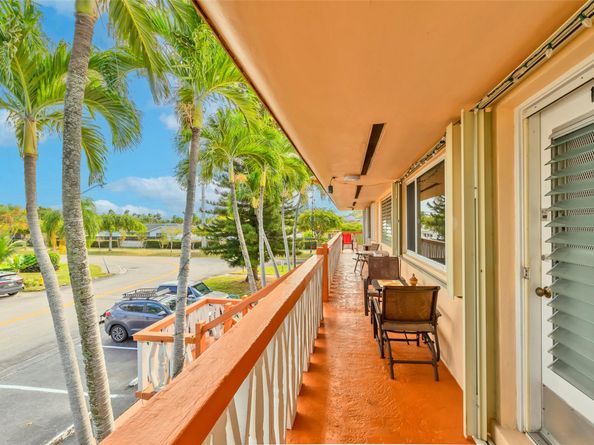 1000 SW 11th Ave 12A BLDG E, Hallandale Beach FL 33009