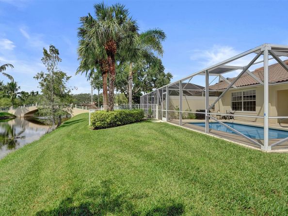 8168 Montserrat Pl, Wellington FL 33414