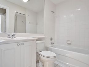 8168 Montserrat Pl, Wellington FL 33414