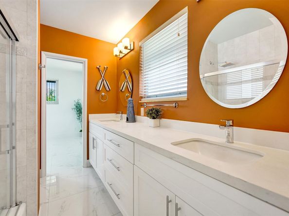 2732 NE 26th St, Fort Lauderdale FL 33305