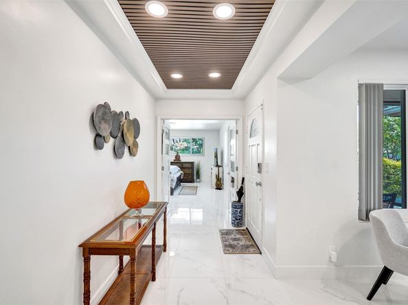 2732 NE 26th St, Fort Lauderdale FL 33305