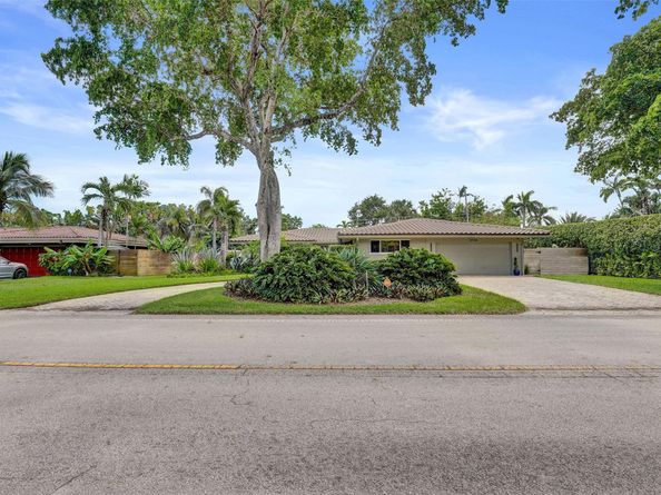 2732 NE 26th St, Fort Lauderdale FL 33305
