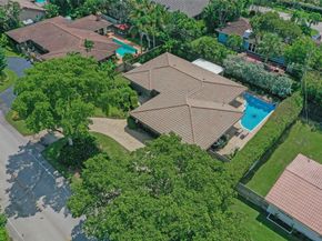 2732 NE 26th St, Fort Lauderdale FL 33305
