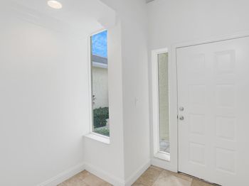 705 Mainsail Circle