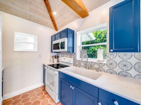 348 Alhambra Pl, West Palm Beach FL 33405