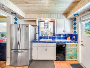 348 Alhambra Pl, West Palm Beach FL 33405