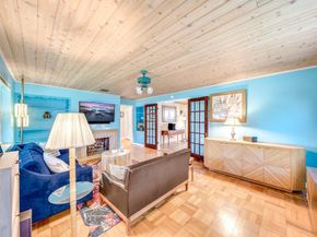 348 Alhambra Pl, West Palm Beach FL 33405