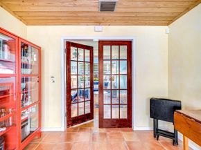 348 Alhambra Pl, West Palm Beach FL 33405
