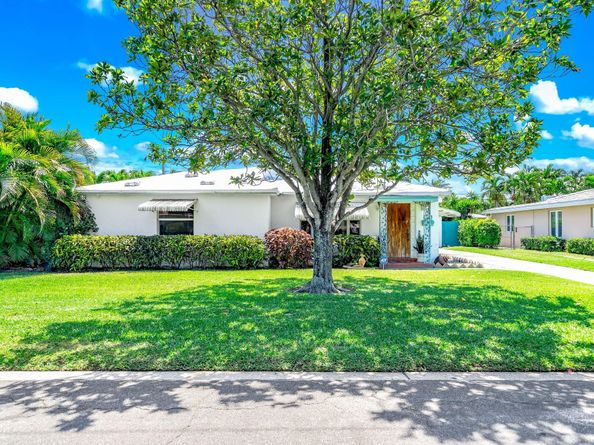 348 Alhambra Pl, West Palm Beach FL 33405