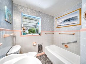 348 Alhambra Pl, West Palm Beach FL 33405