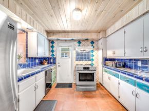 348 Alhambra Pl, West Palm Beach FL 33405