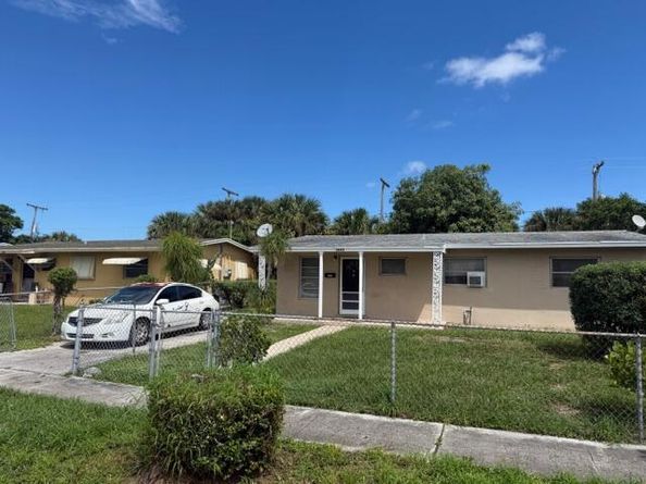 1441 8th Street, West Palm Beach FL 33401