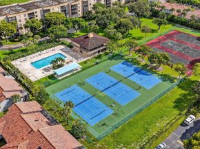 5340 NW 2nd Avenue 421, Boca Raton FL 33487