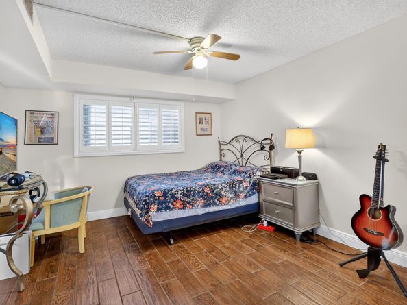 5340 NW 2nd Avenue 421, Boca Raton FL 33487