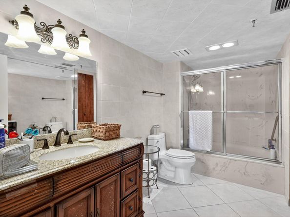 5340 NW 2nd Avenue 421, Boca Raton FL 33487