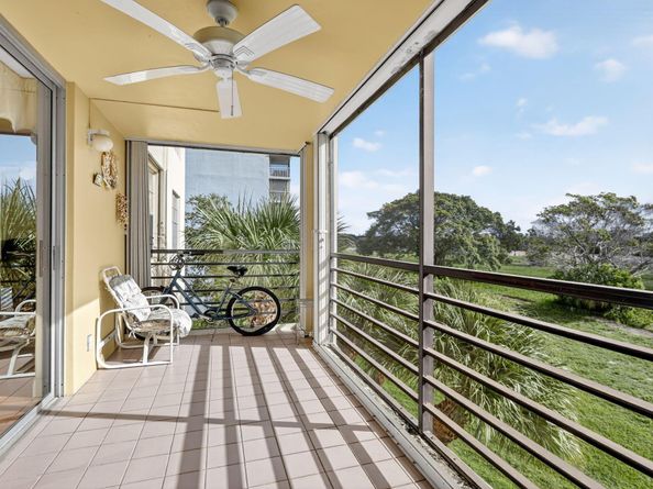 5340 NW 2nd Avenue 421, Boca Raton FL 33487