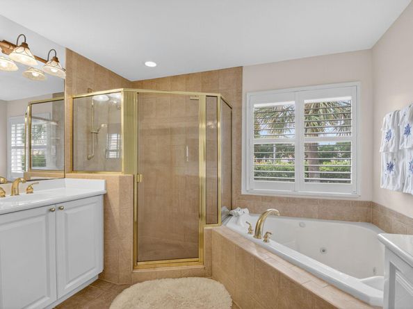 179 Las Brisas Circle, Hypoluxo FL 33462