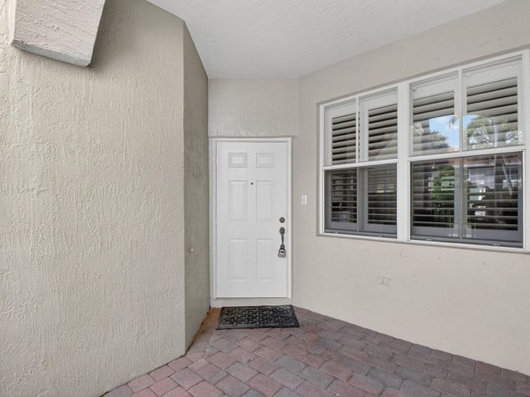 179 Las Brisas Circle, Hypoluxo FL 33462