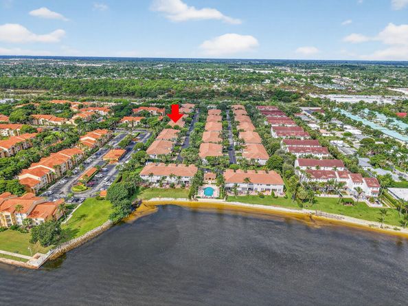 179 Las Brisas Circle, Hypoluxo FL 33462