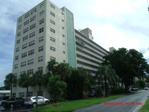 2555 NE 11th St 302, Fort Lauderdale FL 33304