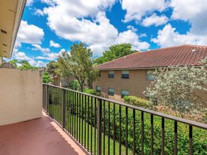 4280 NW 114th Ter, Coral Springs FL 33065
