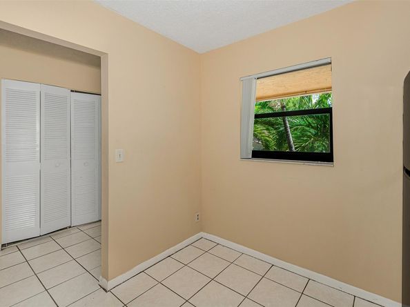 4280 NW 114th Ter, Coral Springs FL 33065