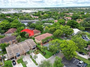 4280 NW 114th Ter, Coral Springs FL 33065