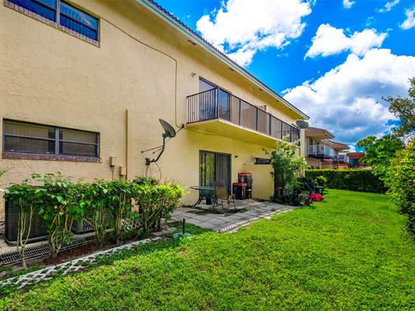 4280 NW 114th Ter, Coral Springs FL 33065