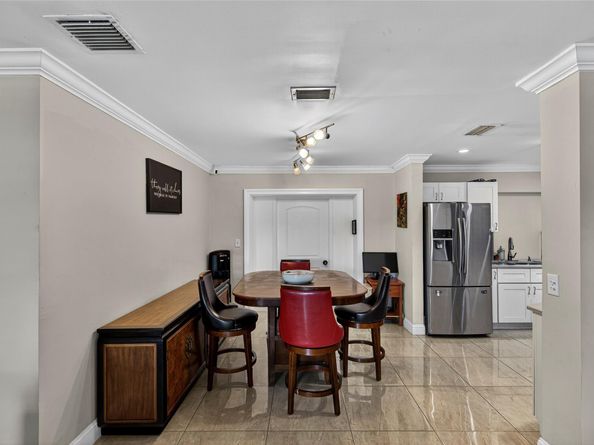 3951 NW 33rd Ter, Lauderdale Lakes FL 33309