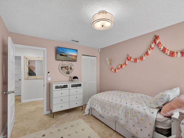 31 Windsor Lane, Palm Beach Gardens FL 33418