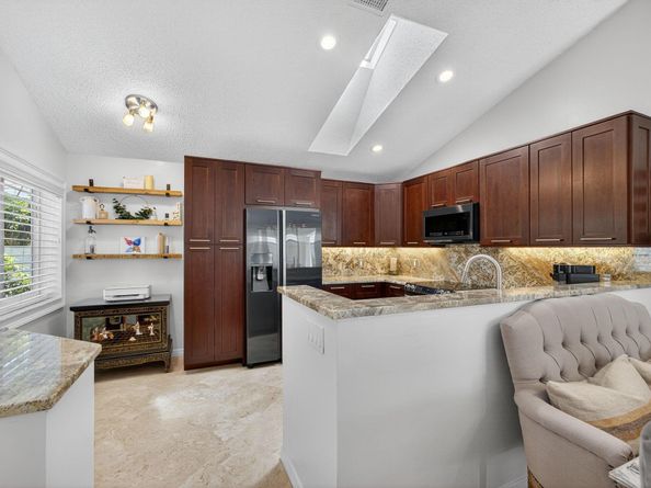 31 Windsor Lane, Palm Beach Gardens FL 33418