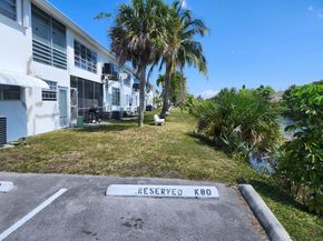 52 NE 204th Street 31, Miami Gardens FL 33179