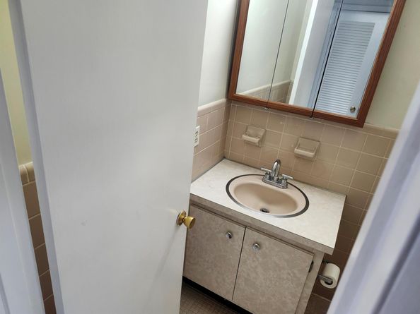 52 NE 204th Street 31, Miami Gardens FL 33179