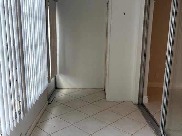 601 NW T8 Terrace 107, Margate FL 33063