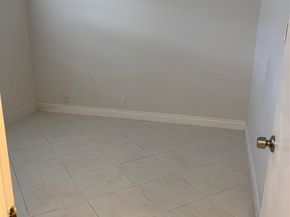 601 NW T8 Terrace 107, Margate FL 33063
