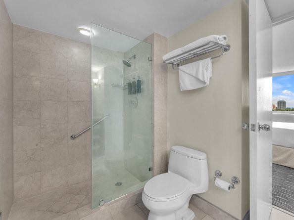 2670 E Sunrise Blvd 922, Fort Lauderdale FL 33304
