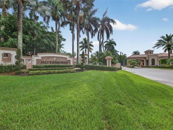 2424 SW 162nd Ave